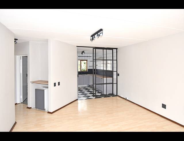 2 BEDROOM APARTMENT FOR SALE IN MAGALIESSIG